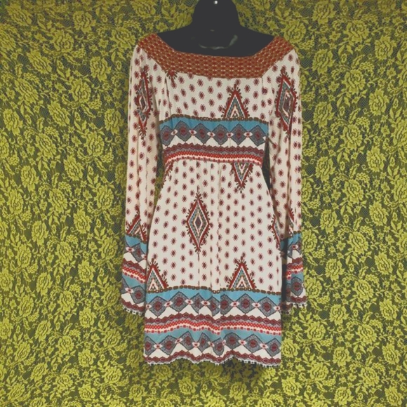 Southwestern Babydoll Paisley Tunic - Picture 6 of 7
